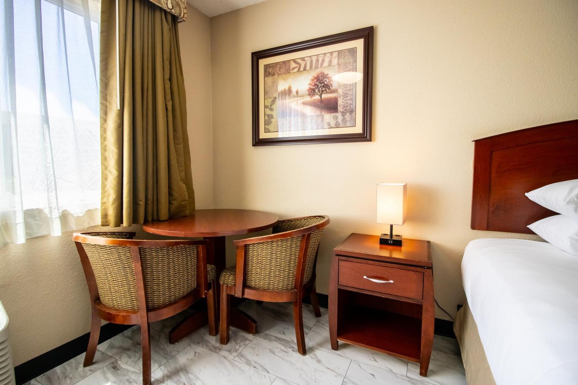 Red Lion Inn & Suites Vancouver Exterior foto