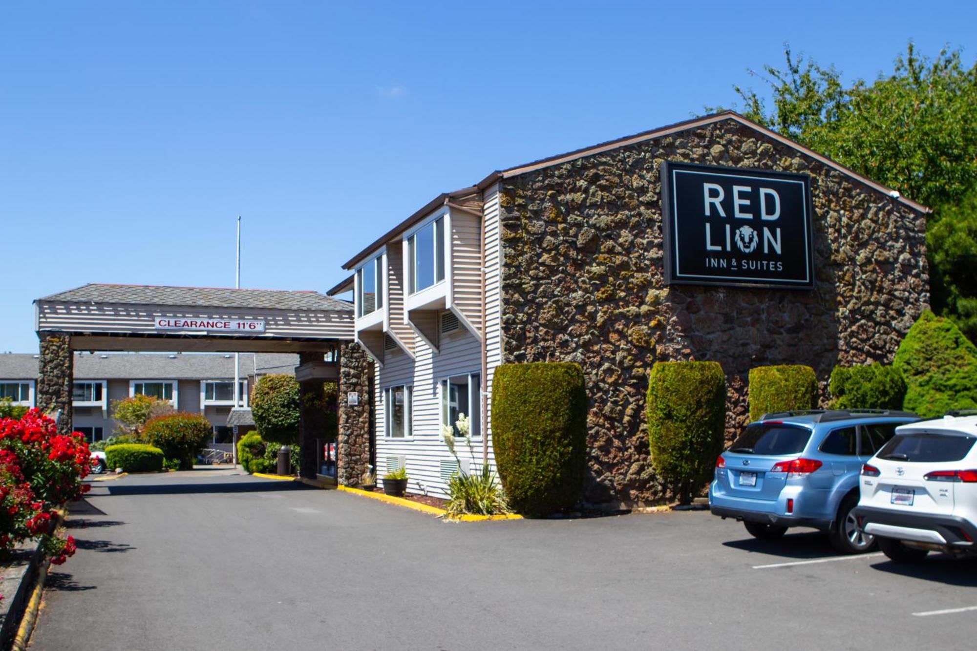 Red Lion Inn & Suites Vancouver Exterior foto
