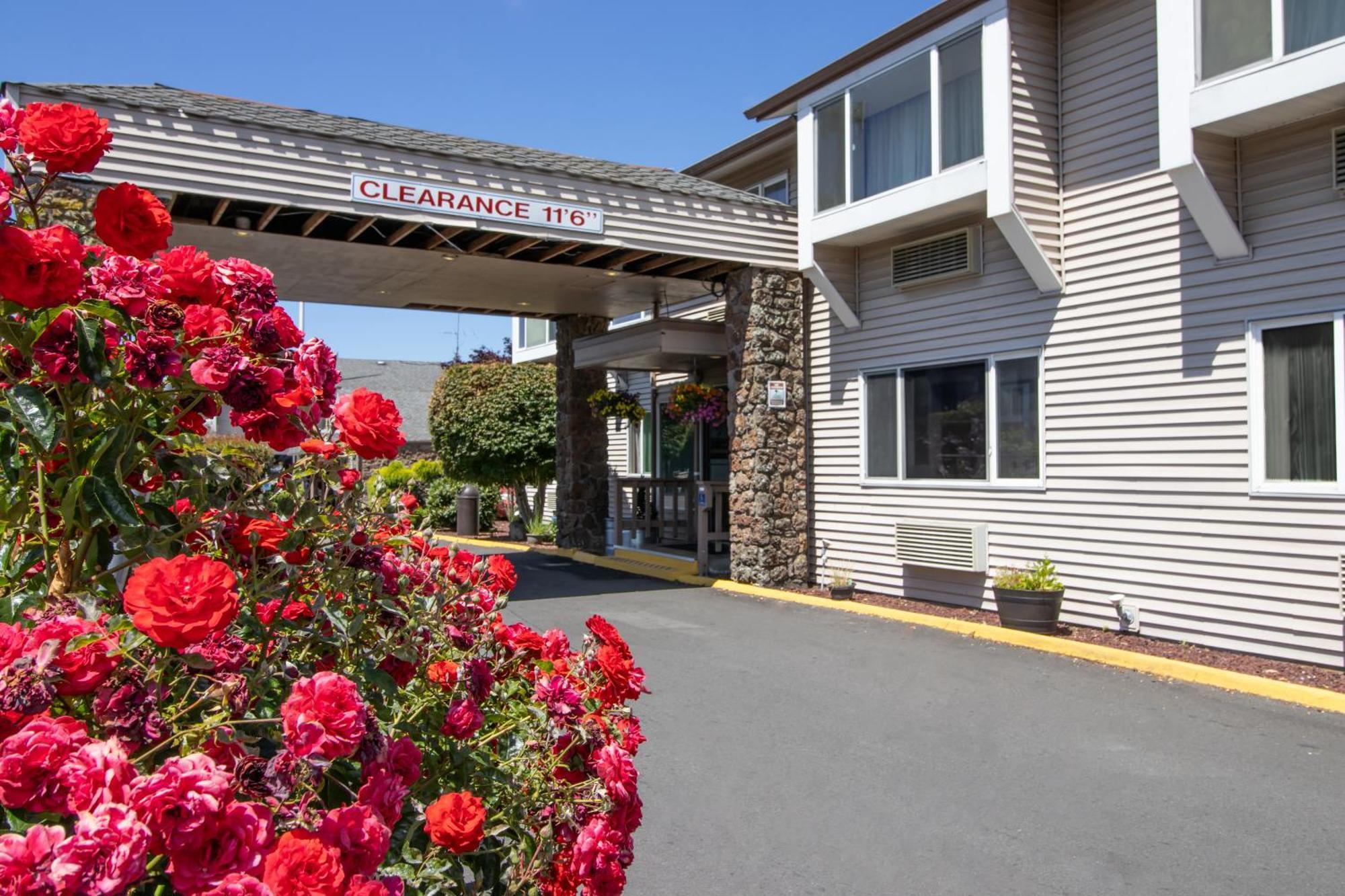 Red Lion Inn & Suites Vancouver Exterior foto